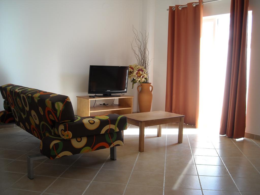 アルブフェイラ Smy Santa Eulalia Algarveアパートホテル 部屋 写真